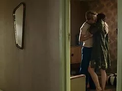 La beauté coquine a réveillé l'invité avec sa langue et film porno italien streaming s'est donné à le baiser.