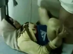 Les étudiants ont tube porno français gratuit marqué la fin de l'été avec un groupe noir serré.