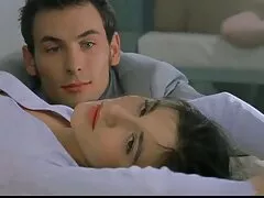 Je suis allé chez un voisin marié avec un ordinateur portable et l'ai séduit avec de film porno francais tukif belles jambes.